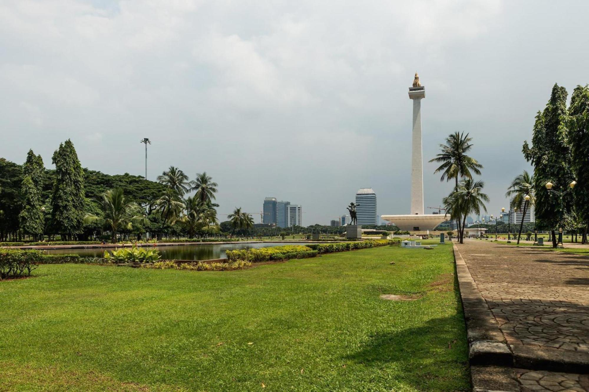Collection O Hotel Antara Jakarta Bagian luar foto