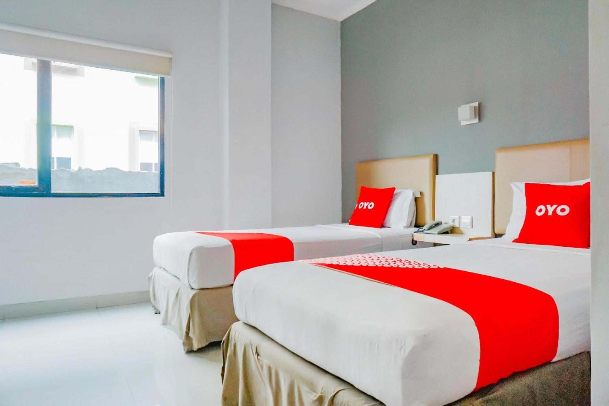 Collection O Hotel Antara Jakarta Bagian luar foto