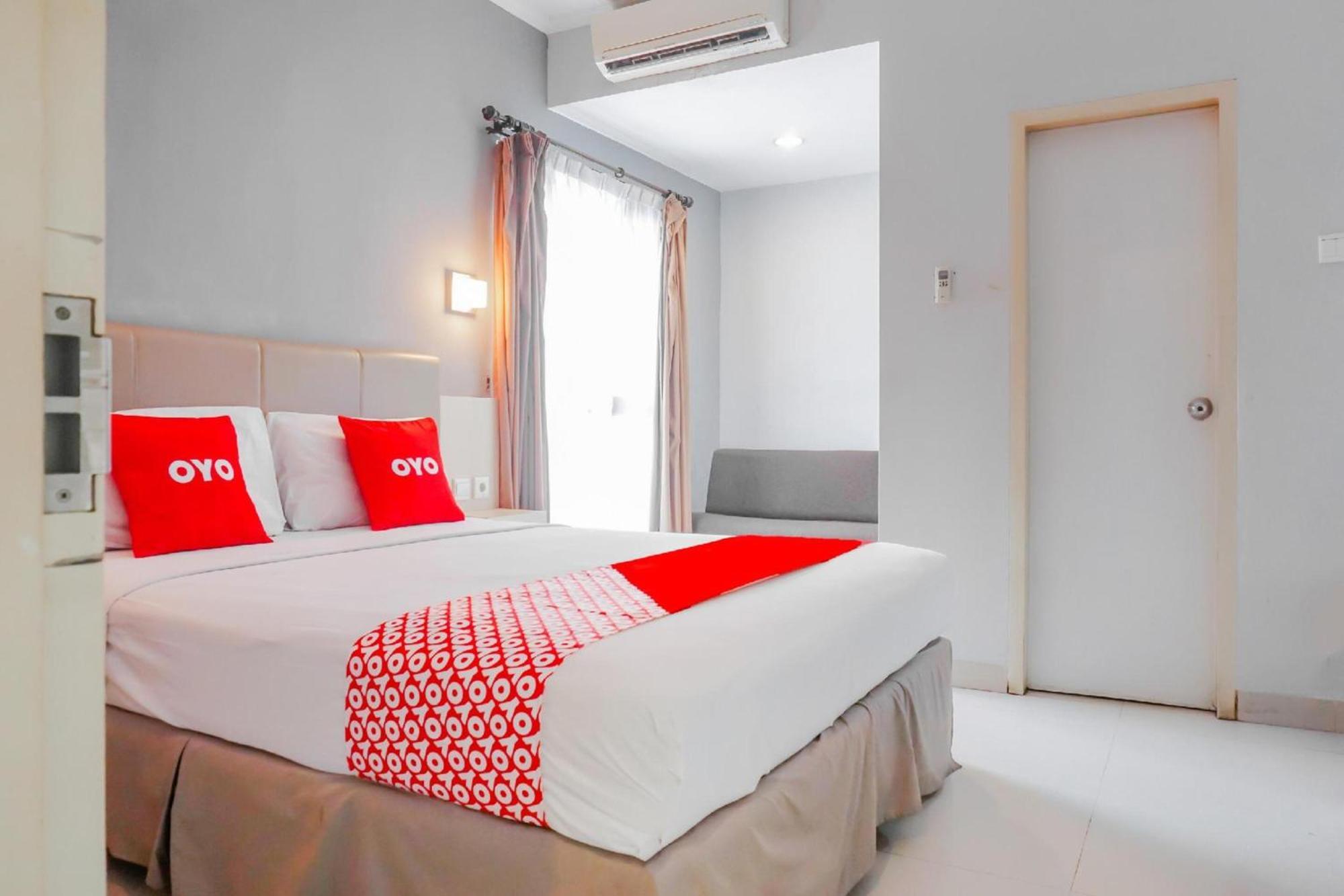 Collection O Hotel Antara Jakarta Bagian luar foto